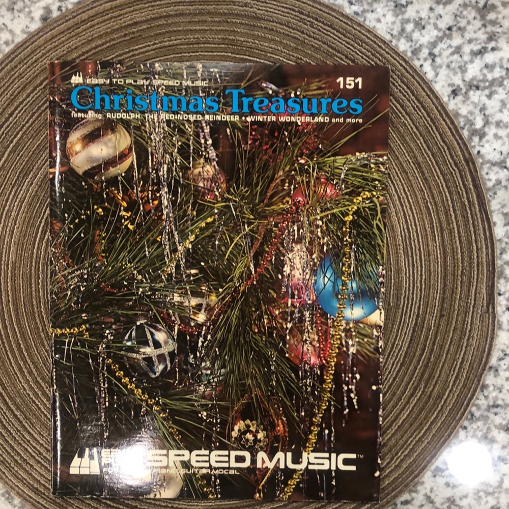 Christmas Treasures - Easy Play Speed Music Song Book